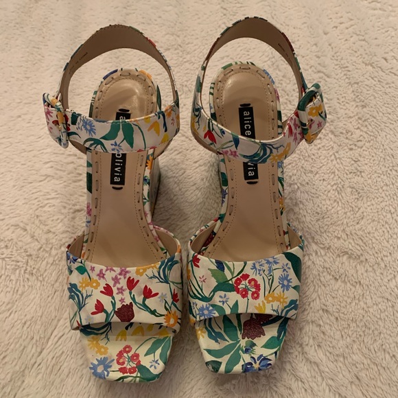 HP🎉Alice + Olivia Floral Heels - Picture 3 of 7